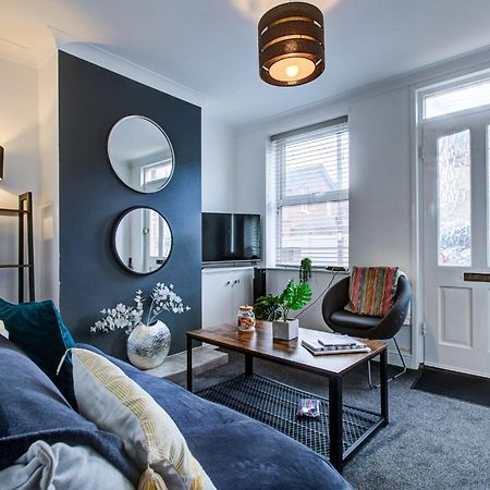 'Number 11' Central Colchester - Super Convenient 2 X Double Bed 1 X Single Bed Cottage Plus Office & Garden, 8 Min Walk Nth Station & Town Ctr, 2 Min Walk Local Shops & Restaurants Екстер'єр фото