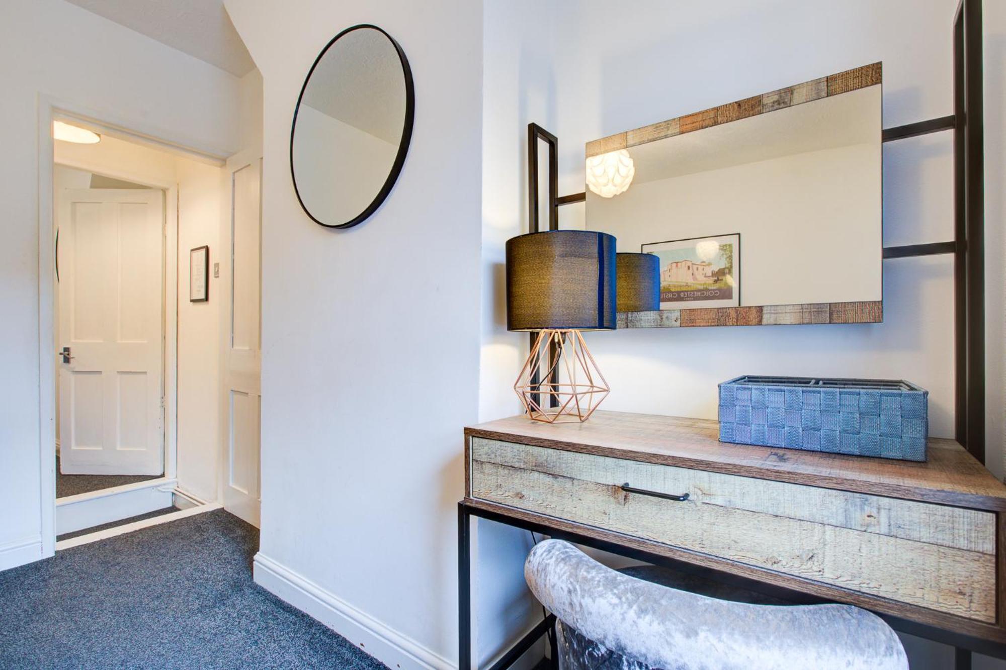 'Number 11' Central Colchester - Super Convenient 2 X Double Bed 1 X Single Bed Cottage Plus Office & Garden, 8 Min Walk Nth Station & Town Ctr, 2 Min Walk Local Shops & Restaurants Екстер'єр фото