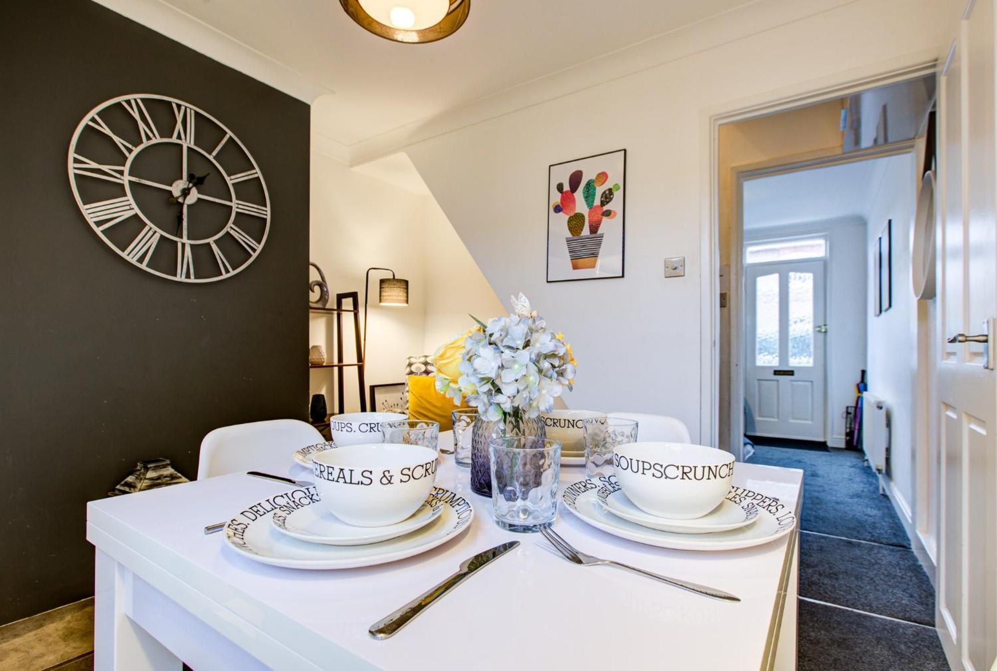 'Number 11' Central Colchester - Super Convenient 2 X Double Bed 1 X Single Bed Cottage Plus Office & Garden, 8 Min Walk Nth Station & Town Ctr, 2 Min Walk Local Shops & Restaurants Екстер'єр фото
