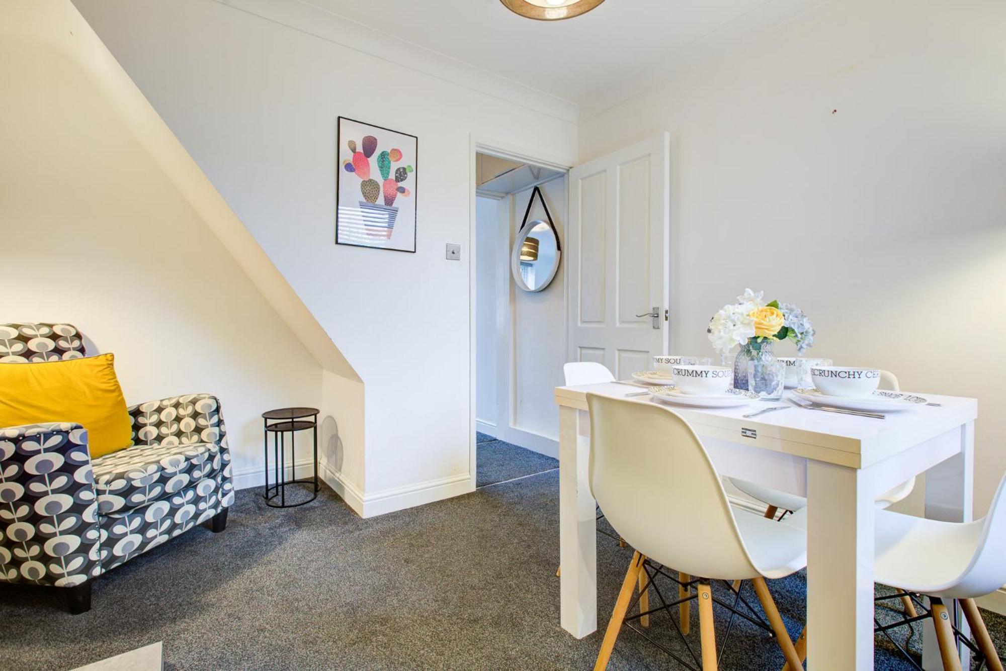 'Number 11' Central Colchester - Super Convenient 2 X Double Bed 1 X Single Bed Cottage Plus Office & Garden, 8 Min Walk Nth Station & Town Ctr, 2 Min Walk Local Shops & Restaurants Екстер'єр фото