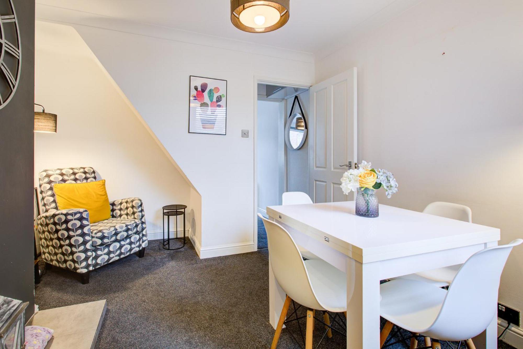'Number 11' Central Colchester - Super Convenient 2 X Double Bed 1 X Single Bed Cottage Plus Office & Garden, 8 Min Walk Nth Station & Town Ctr, 2 Min Walk Local Shops & Restaurants Екстер'єр фото